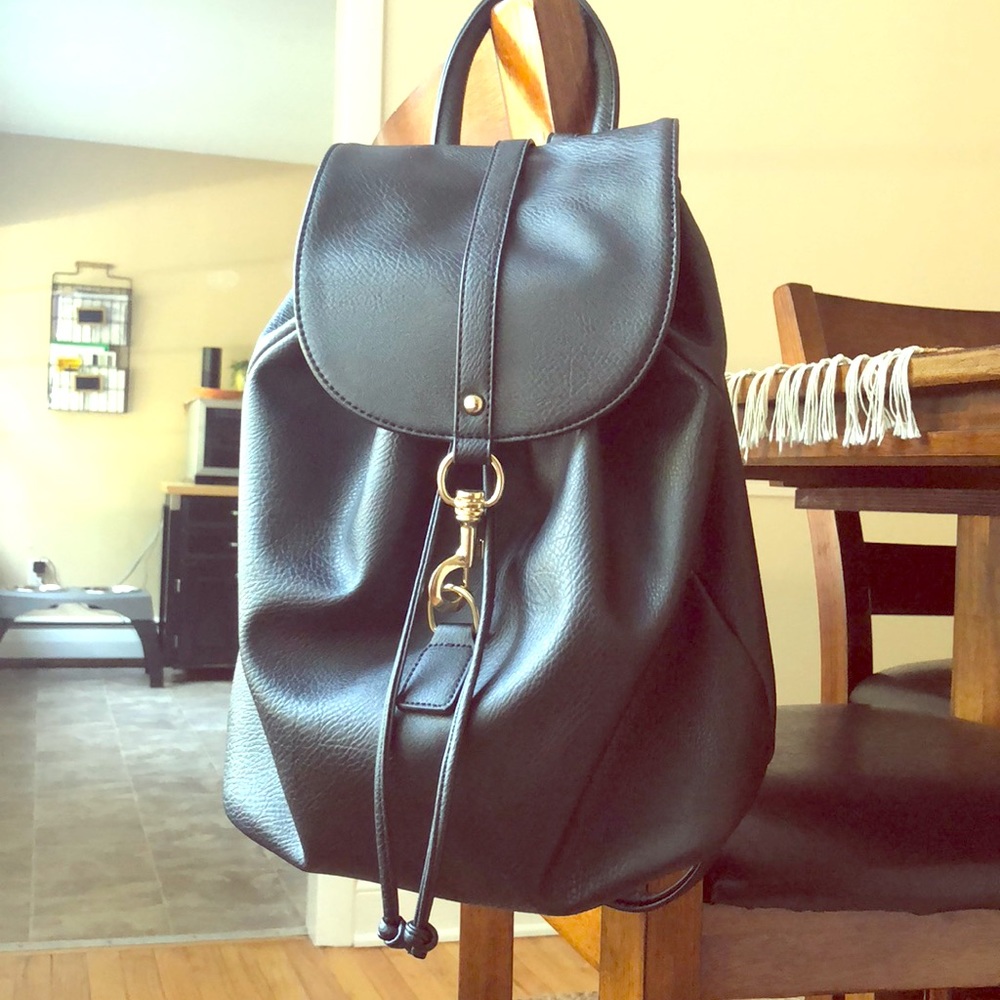 Just Fab black back pack purse